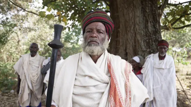 Hayyuu yaa’a Roobalee Jaarsoo Dullachaa Bonayyaa horooroo qabatanii gaaddisa jalatti