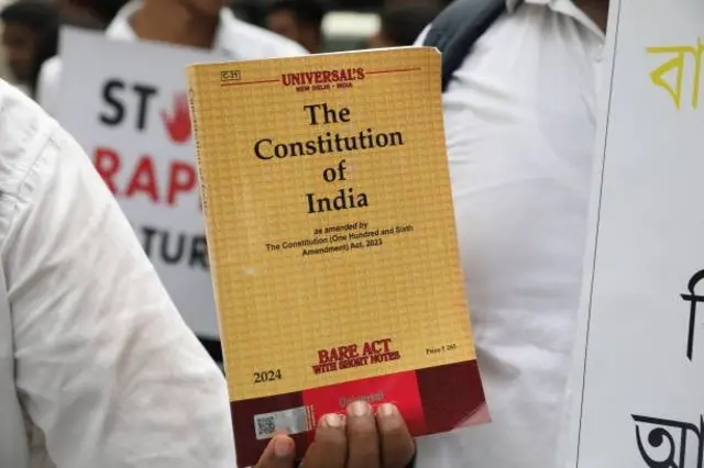 انڈیا کا آئین سب کو بلا تفریق مذہب ملت برابری کا حق دیتا ہے