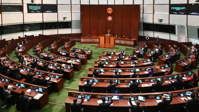 香港特區立法會會議廳舉行第七屆最後一次全體會議(中新社圖片23/10/2025)