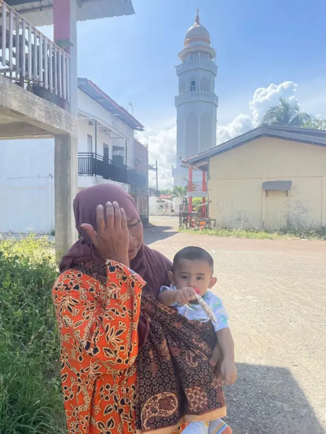 Mak Dek, Safiatuddin, gampong ule lheue, banda aceh, aceh, tsunami aceh 2004, peringatan tsunami aceh 2004, gempa, tsunami, mitigasi