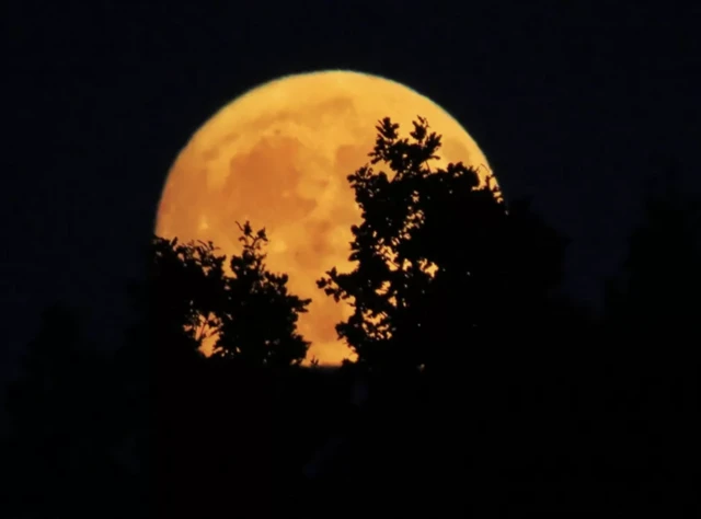 لویه سپوږمۍ