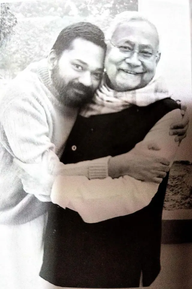 अपने पिता नीतीश कुमार के साथ निशांत