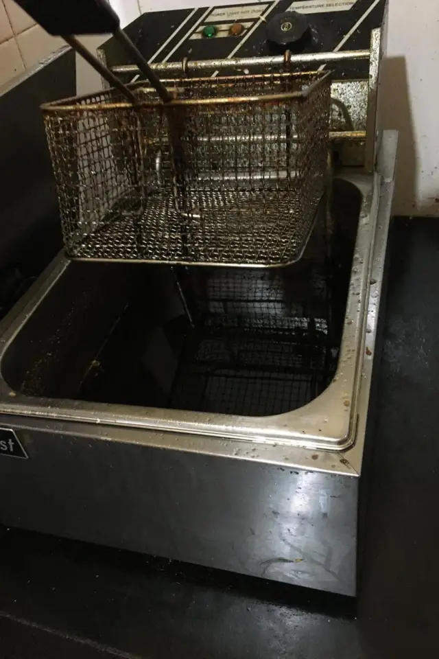 నూనె వేడి చేసే యంత్రం 