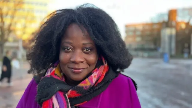 Linda Nooitmeer yaragize uruhara mu biganiro vyerekeye ugusaba imbabazi 