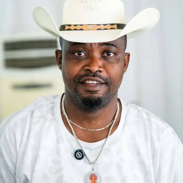 Cletus Uzoezie Oragwa bụ onye a maara dịka Zenco. Ọ bụ onye ji ego achụ ego a ma ama n'ala Igbo