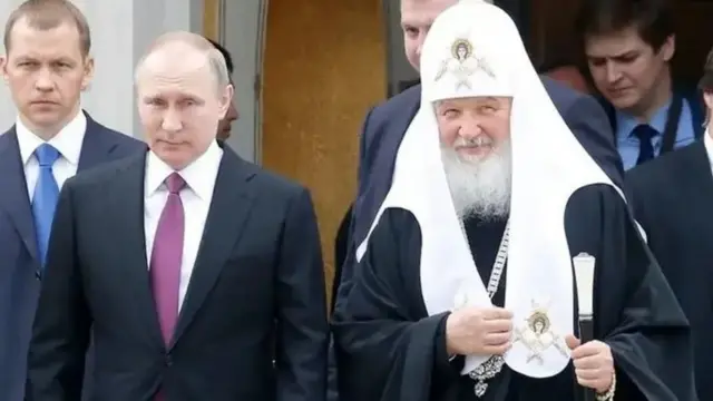 Ku cyumweru, Putin arasenga kandi akihana ibyaha bye