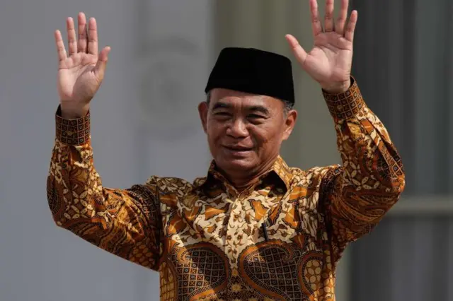 Pelaksana tugas (Plt) Menteri Pemuda dan Olahraga (Menpora) Muhadjir Effendy mengharapkan, tidak ada sanksi FIFA kepada PSSI.
