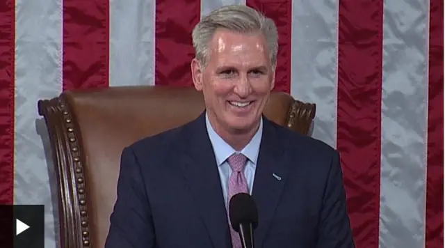 Aworan McCarthy, olori ile aṣojuṣofin ilẹ Amẹrika