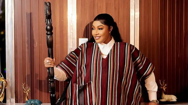 Angela Okorie na-eme ejije.