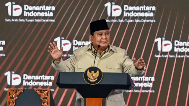 Presiden Prabowo Subianto memberi sambutan saat menghadiri tasyakuran HUT Ke-1 Badan Pengelola Investasi (BPI) Danantara di Wisma Danantara, Jakarta, Rabu (11/3/2026).