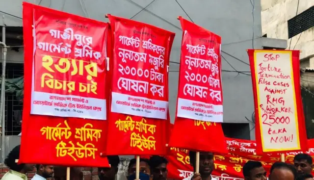 সম্প্রতি পোশাক শ্রমিকদের বেতন বাড়ানো হলেও সেখানে শ্রমিকরা যতটা চান তার প্রতিফলন দেখা যায়নি।