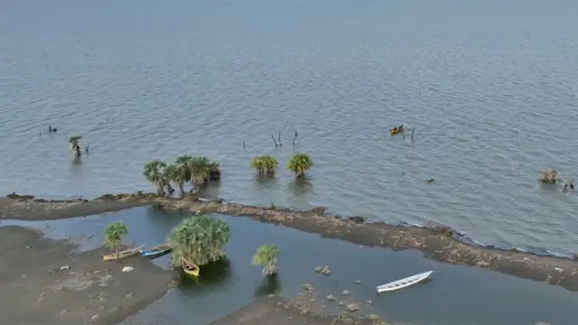 Ziwa Turkana ni ziwa kubwa zaidi la jangwa la kudumu duniani