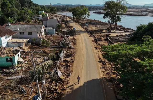 Área desvatada pela cheia do rio Tacuari,pixbet roleta virtualLajeado (RS)