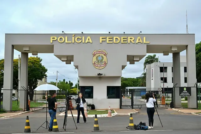 Sede da Polícia Federal em Brasília, para onde o ex-presidente Jair Bolsonaro foi transferido