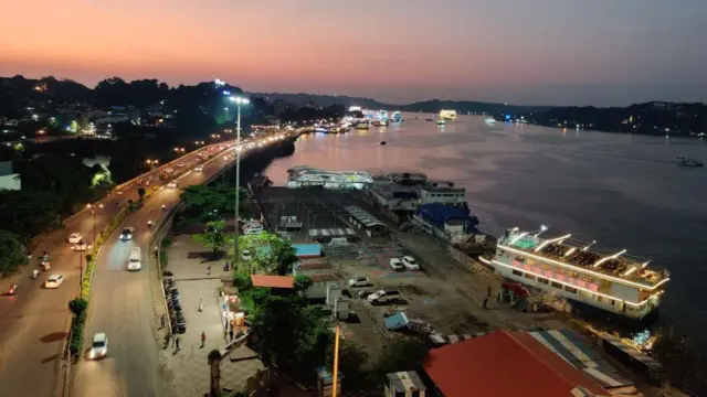 গোয়ার মানধবি নদীতে ভাসমান ক্যাসিনো (ছবিটি ২০২১ সালের)