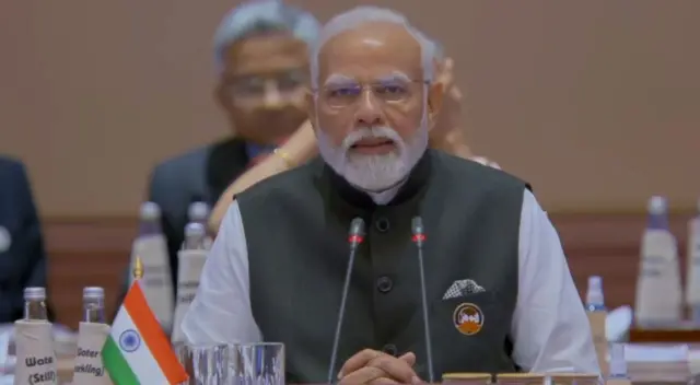 नरेंद्र मोदी