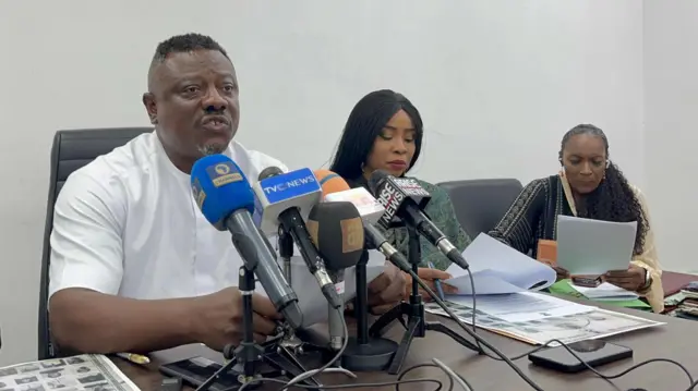 Robert Ngwu ọnụ na-ekwuchitere minista na-ahụ maka sayensi na nkanụzụ na Naịjirịa bụ Uche Geoffery Nnaji.