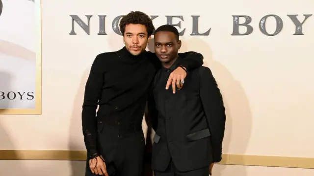 بازیگران پسران نیکل