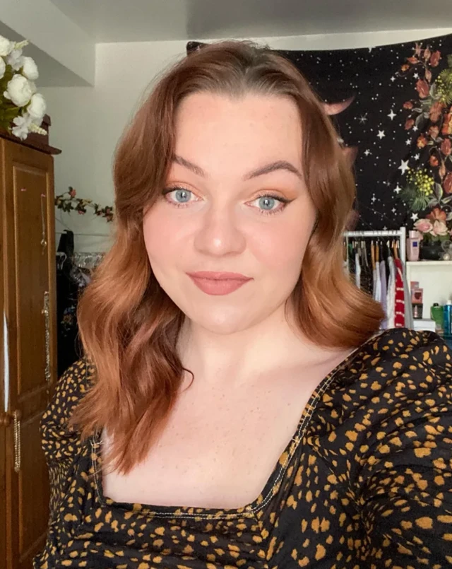 మీకా ఫెఫీల్డ్‌