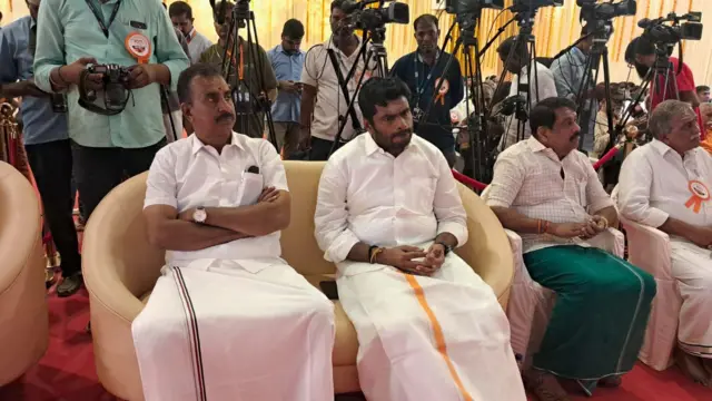 அதிமுக, ஆர்.எஸ்.எஸ், இந்து முன்னணி, பாஜக, எம்ஜிஆர், ஜெயலலிதா, எடப்பாடி பழனிசாமி, முருக பக்தர்கள் மாநாடு 