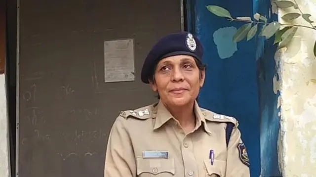 ગુજરાત, અમદાવાદ, વાઇરલ વીડિયો, ઍક્ટિવાચાલક એક મહિલાને 'થપ્પડ', ગુજરાત, બીબીસી ગુજરાતી, ગુજરાત પોલીસ