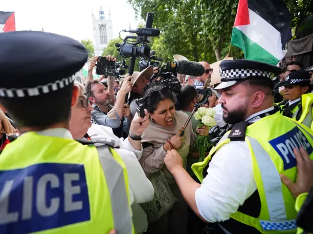 درگیری پلیس لندن با معترضان حامی فلسطینیان