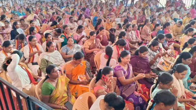 விஜய் கரூர் பயணம், அரசுப் பணி வழங்க தடையில்லை