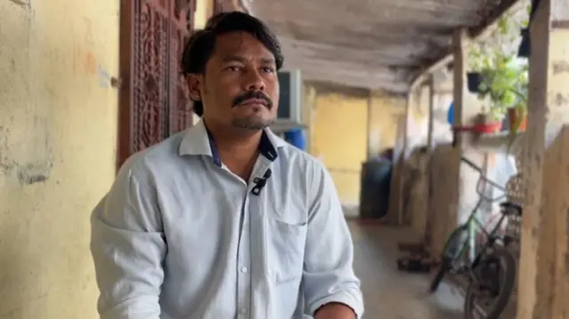 टागोर नगरमध्ये राहणारे सतीश कोले 