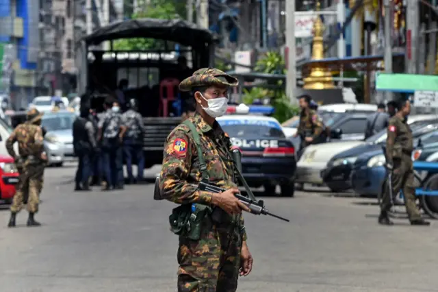 စစ်ကောင်စီ