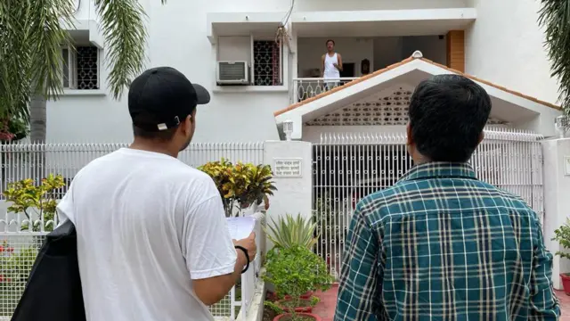 कई बार लोगों से जानकारी जुटा पाना आसान नहीं दिखा