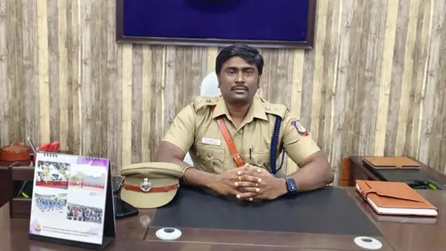 புளியந்தோப்பு காவல் துணை ஆணையர் முத்துக்குமார்.