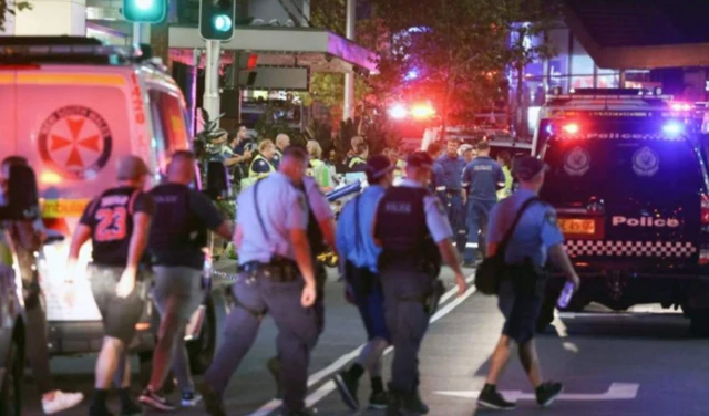 ஆஸ்திரேலியா: மாலில் நுழைந்து கத்தியால் 6 பேரை கொன்ற நபர் - நேரில் பார்த்தவர்கள் கூறுவது என்ன? 