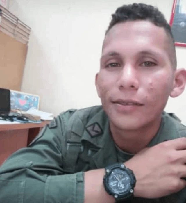 Foto del sargento González Escala