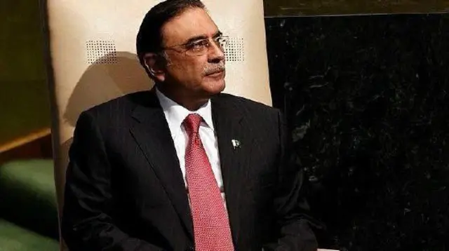 पाकिस्तानचे तत्कालीन अध्यक्ष असिफ अली झरदारी