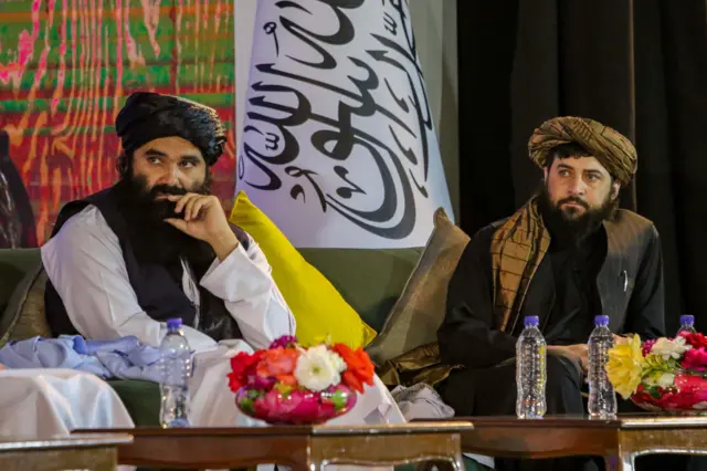 پایگاه اصلی سراج‌الدین حقانی ولایت‌های جنوب‌شرقی پکتیا، پکتیکا و لوگر در جنوب کابل است که بیشتر محل سکونت پشتون‌های غلزایی به شمار می‌رود