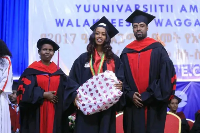 Prof. Bizunesh Miidhagsaa Booranaa sirna eebbaarratti