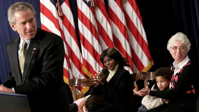 Aarẹ America nigba kan, George W Bush ree, ọpọ eeyan lo mọ ọn fun bo ṣe ri i daju pe itọju wa fun arun HIV/Aids nilẹẹ Africa.