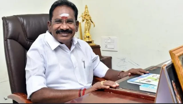 நாங்கள் யாருக்கும் அடிமை இல்லை என்றார் செல்லூர் ராஜூ