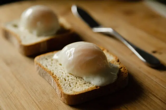 Ilustrasi telur sous vide.