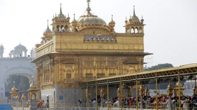 ਦਰਬਾਰ ਸਾਹਿਬ