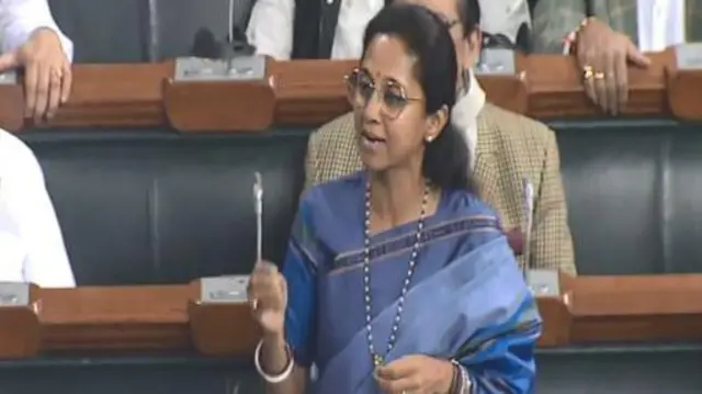 सु्प्रिया सुळे 