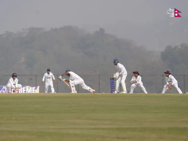 नेपालमा क्रिकेट सुरु हुँदा पाँच दिने टेस्ट शैली वा दुई दिवसीय खेल नै हुने गर्थ्यो