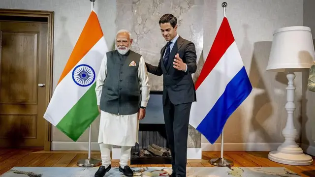 হেগে ডাচ প্রধানমন্ত্রী রব জেটেনের সঙ্গে ভারতের প্রধানমন্ত্রী নরেন্দ্র মোদী
