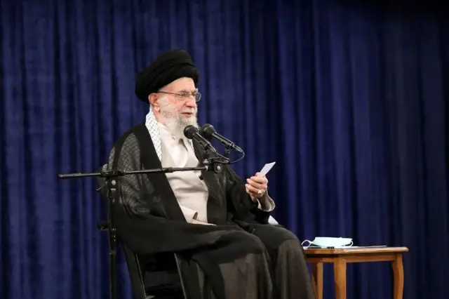 Hoggaamiyaha Ruuxiga ah ee Iran, Ayatollah Cali Khamenei