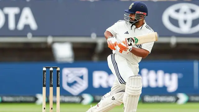 ऋषभ पंत की तस्वीर