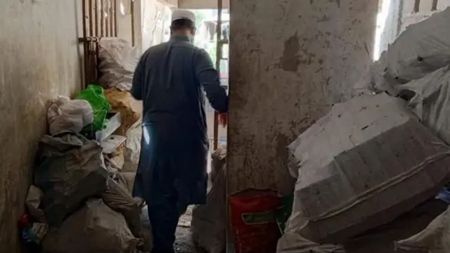 કરાચી, કચરો, સોનું, પાકિસ્તાન, બીબીસી ગુજરાતી 