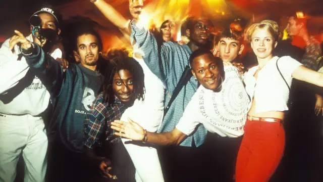 Akasari 'yan Gen Z na neman daidaito ne don su biya kuɗaɗe kamar na haya