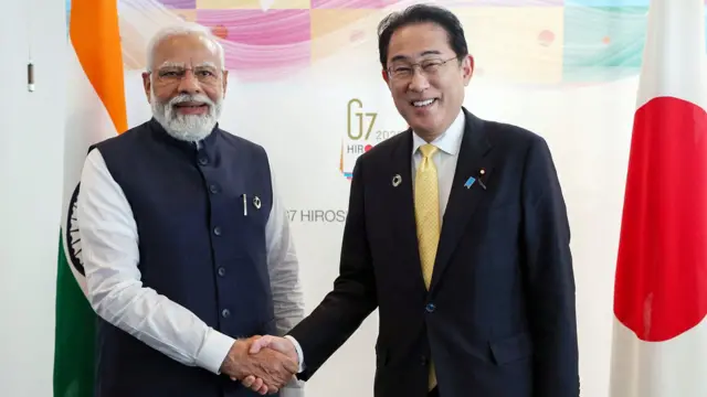 मोदी किशिदा 