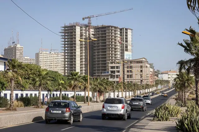 Malgré le boom immobilier, on ne sait pas si la valeur de parc immobilier d'une ville comme Dakar peut atteindre 1100 milliards de dollars de fortune d'Elon Musk.
