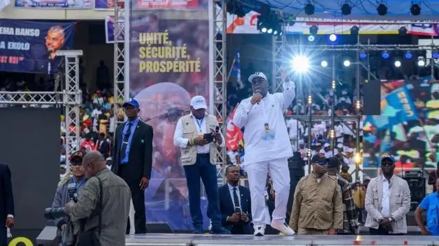  Rais Félix Tshisekedi alizindua kampeni yake katika uwanja mkuu wa mpira wa miguu wa Kinshasa